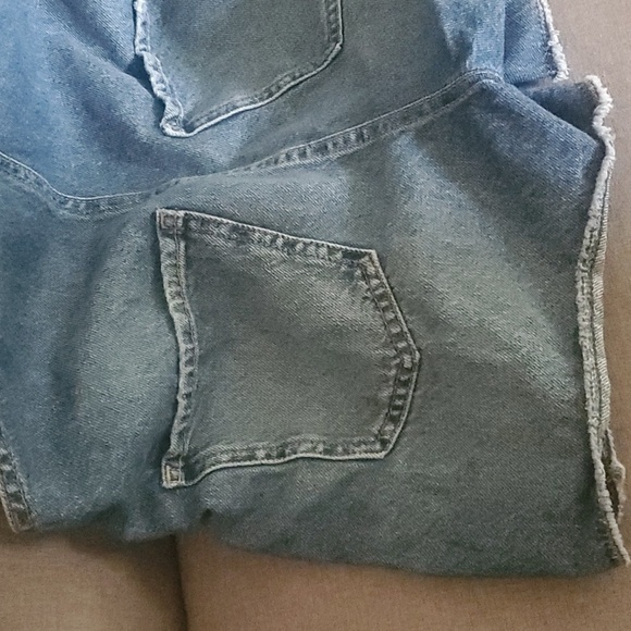GAP Overalls Shorts Girls Size Xxl Unisex Youth Frayed-hem Blue Jean Shorts - Picture 8 of 9